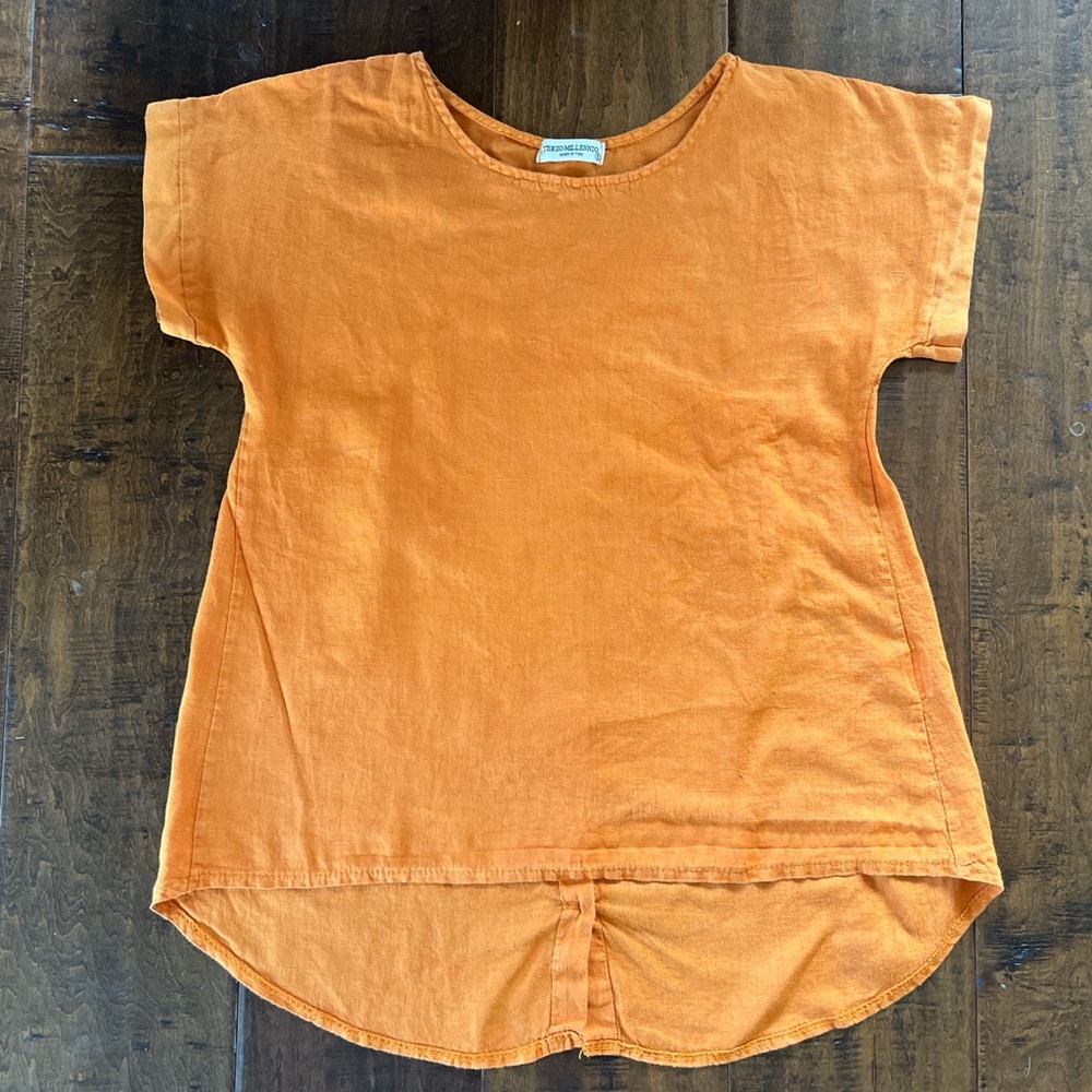 100 % linen orange Terzo Millennio flowy high low tunic top with button back